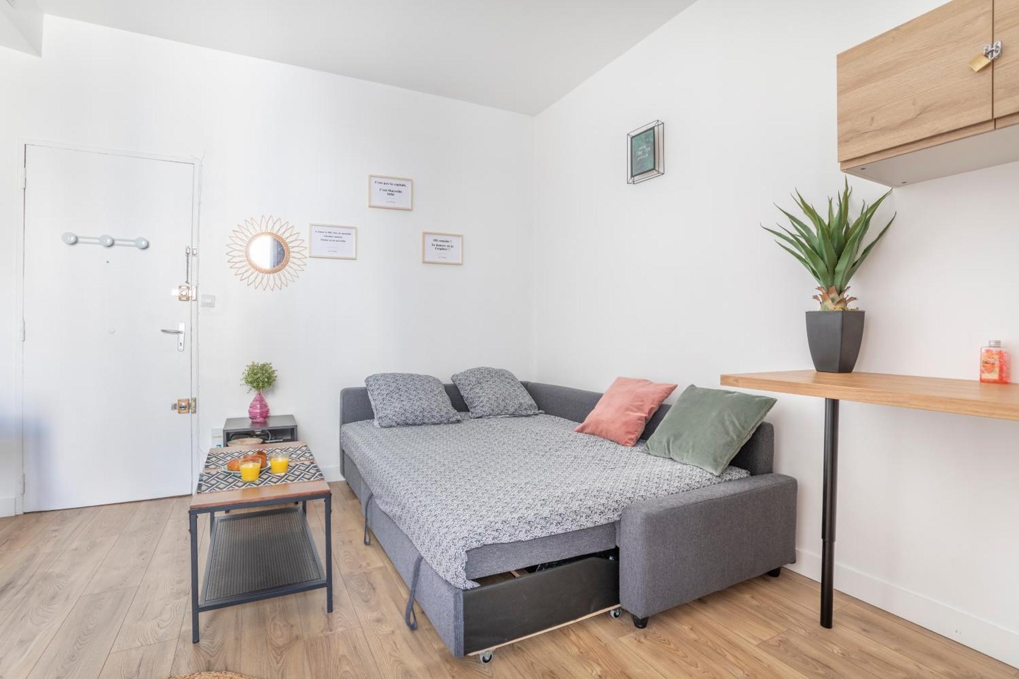 Apartment Chez Delphine - Confort Avec Terasse Sur Le Vieux Port Centre - Proche Du Panier Marseilles